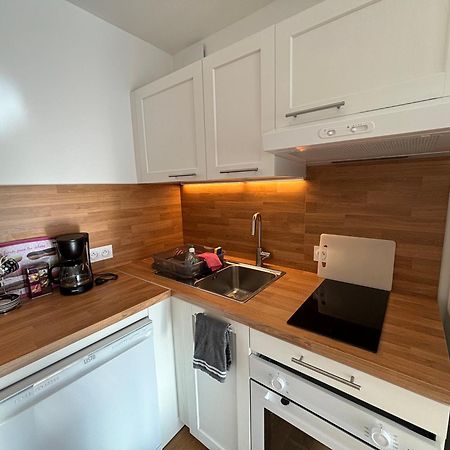 Location D'Un Superbe Appartement Avec Piscine Roquebrune-sur Argens Exterior foto